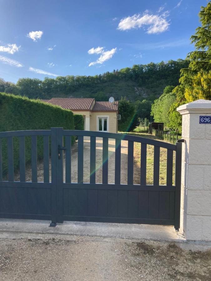 Maison Entiere Proche Du Centre Le Bugue Exterior foto